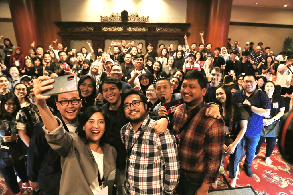 AstraTalk Presents the Inspiration of Three Indonesia Pride Youngsters